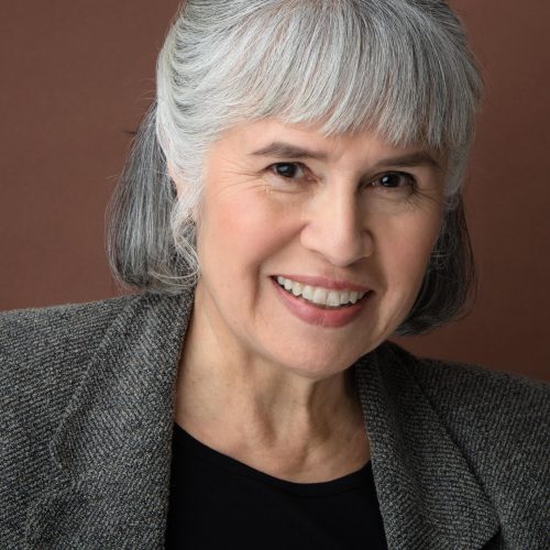 Christine Avila headshot